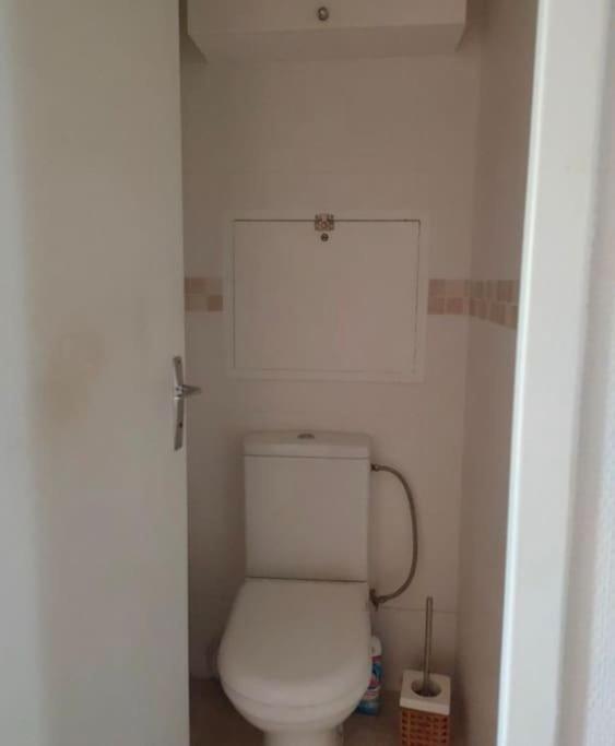 Apartament F3 Avec Balcon 5 Min Gare Sqy Et Parking Gratuit Guyancourt Zewnętrze zdjęcie