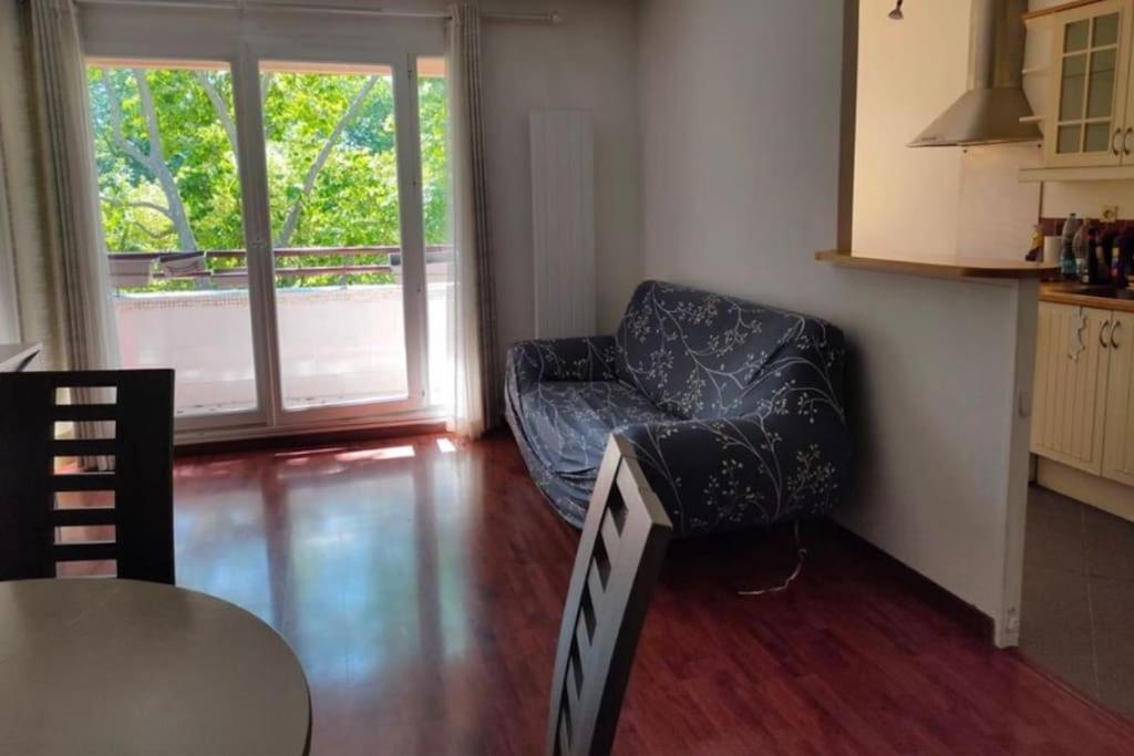 Apartament F3 Avec Balcon 5 Min Gare Sqy Et Parking Gratuit Guyancourt Zewnętrze zdjęcie