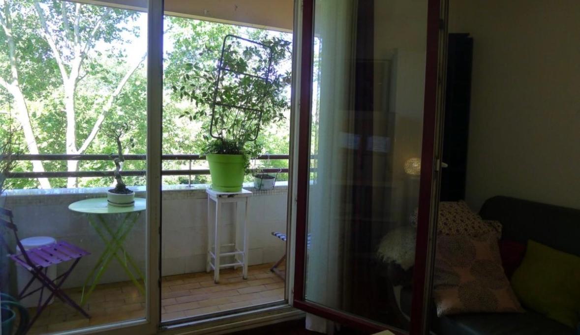 Apartament F3 Avec Balcon 5 Min Gare Sqy Et Parking Gratuit Guyancourt Zewnętrze zdjęcie