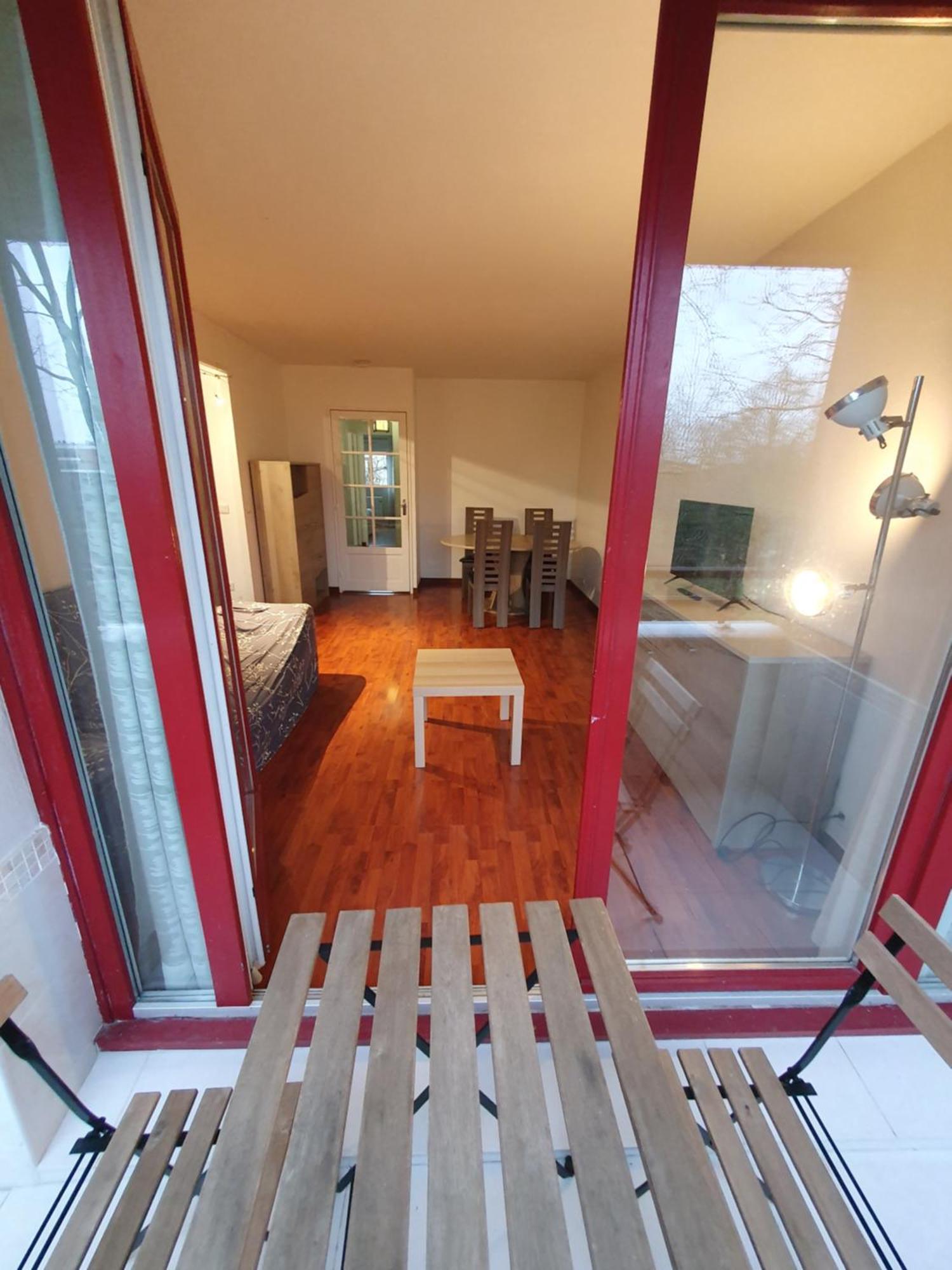 Apartament F3 Avec Balcon 5 Min Gare Sqy Et Parking Gratuit Guyancourt Zewnętrze zdjęcie